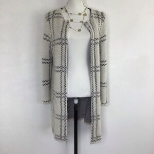 AUGUST SILK WOMEN LIGHT GREY BLACK DESIGN VERY LONG WINTER WARM CARDIGAN SZ L